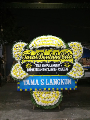 Papan Bunga Duka di Malanggah